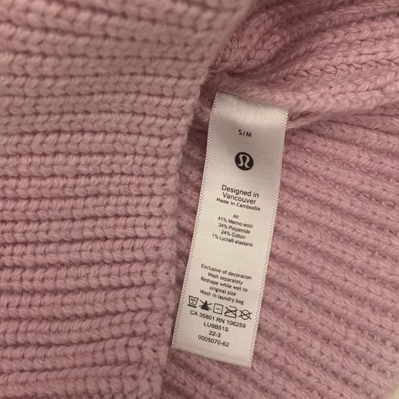 Lululemon Ribbed Merino Wool-Blend Knit Beanie in Pink - BNWOT - Picture 4 of 6